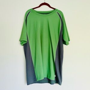 ALO Yoga CoolFit Mens Shirt XXL Athletic Mesh Green Gray Short Sleeve Workout